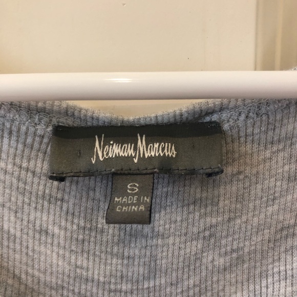 Neiman Marcus Gray Super Soft V-Neck T-Shirt - Picture 3 of 4